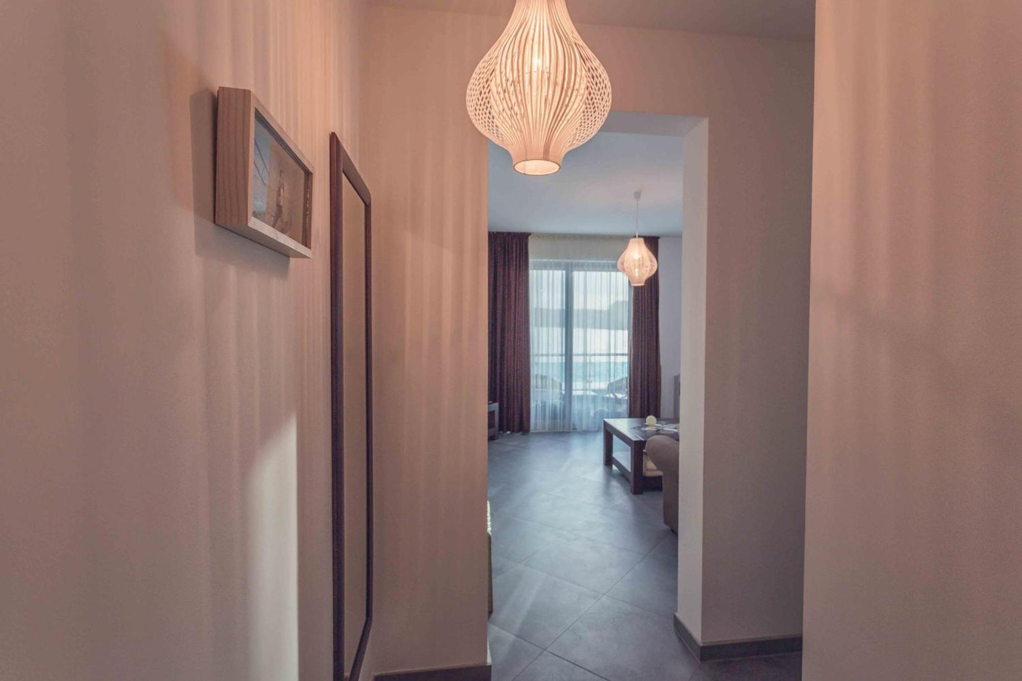 Love Live Hotel Sutomore Oda fotoğraf