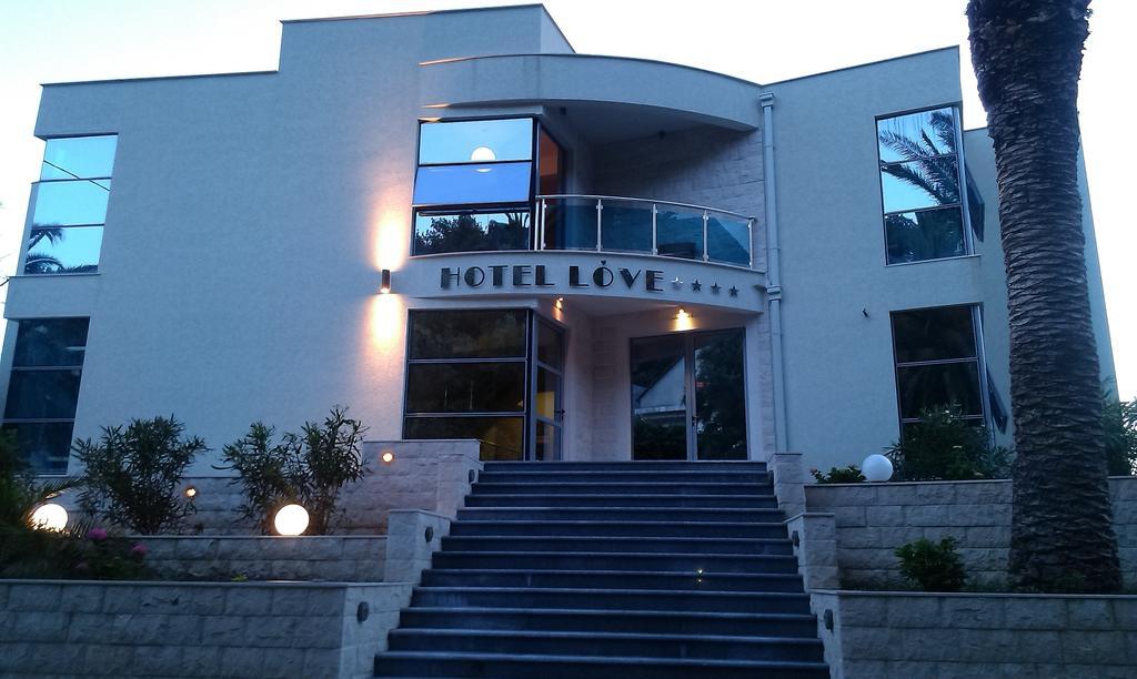 Love Live Hotel Sutomore Dış mekan fotoğraf