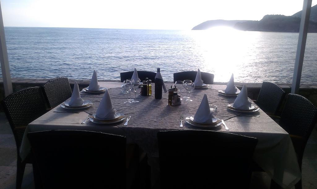 Love Live Hotel Sutomore Dış mekan fotoğraf