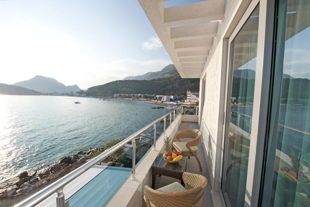 Love Live Hotel Sutomore Oda fotoğraf
