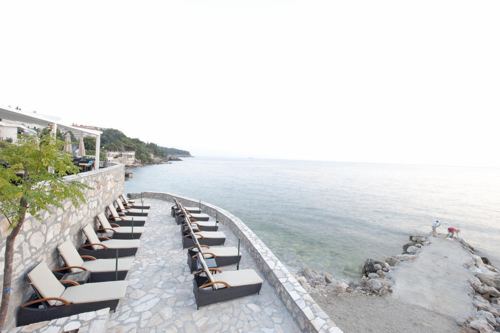 Love Live Hotel Sutomore Dış mekan fotoğraf