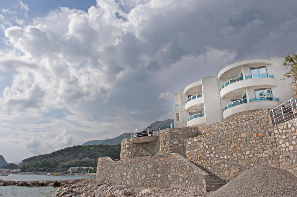 Love Live Hotel Sutomore Dış mekan fotoğraf